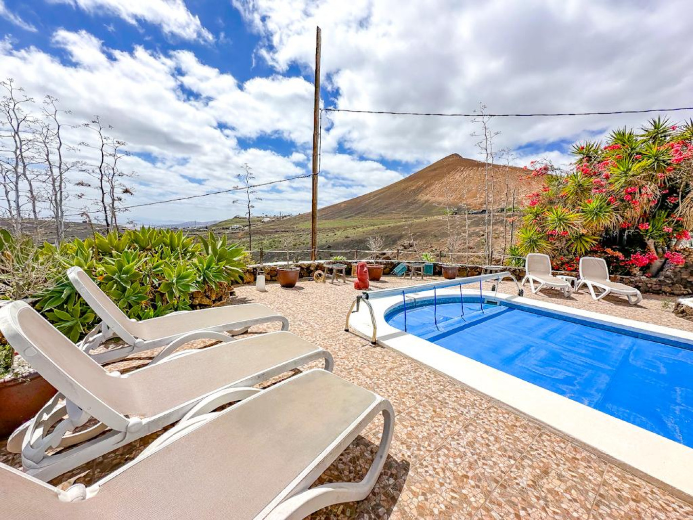  - La Asomada - Roper Properties