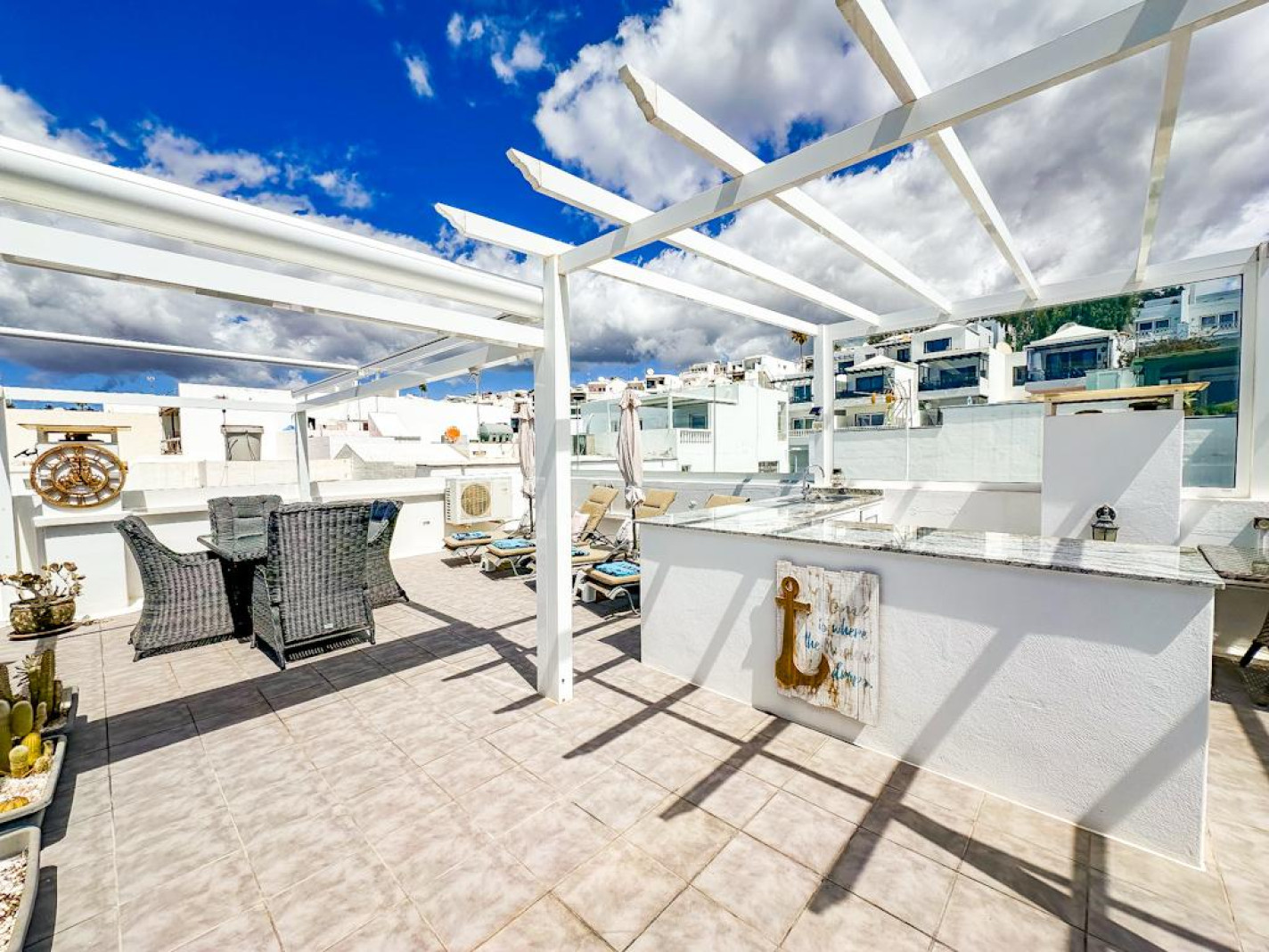 Fuensanta - Puerto Del Carmen - Roper Properties