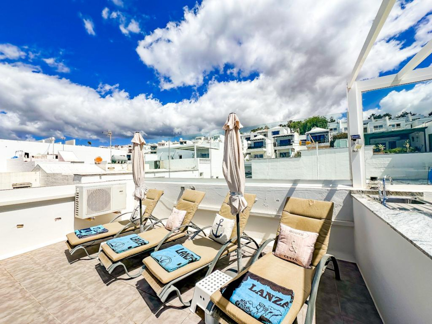 Fuensanta - Puerto Del Carmen - Roper Properties