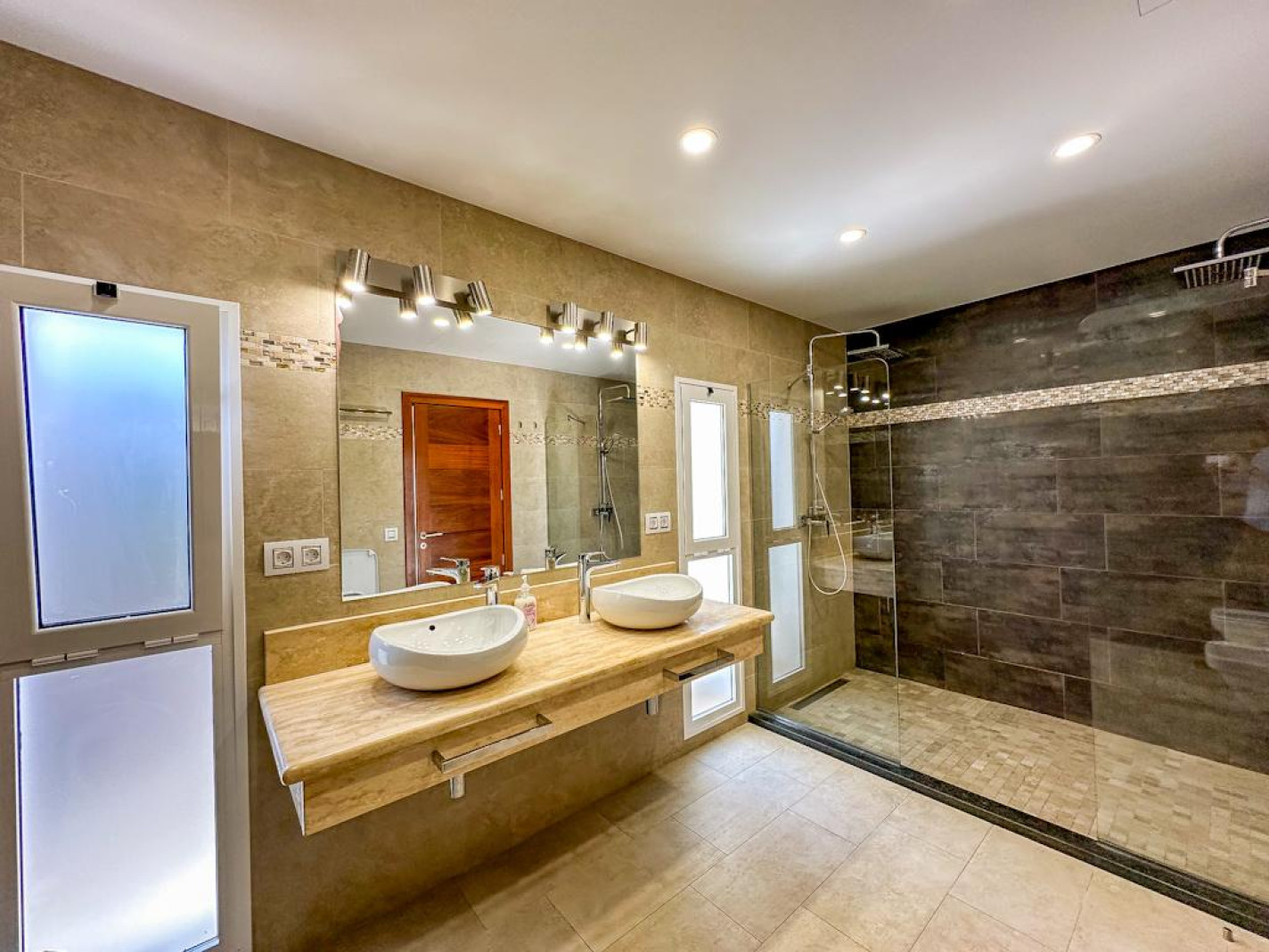  - Puerto Del Carmen - Roper Properties