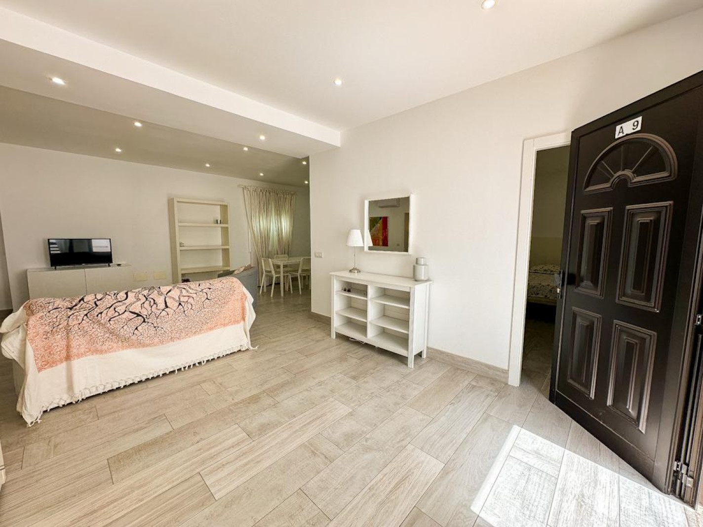 Caleton Blanco - Puerto Del Carmen - Roper Properties