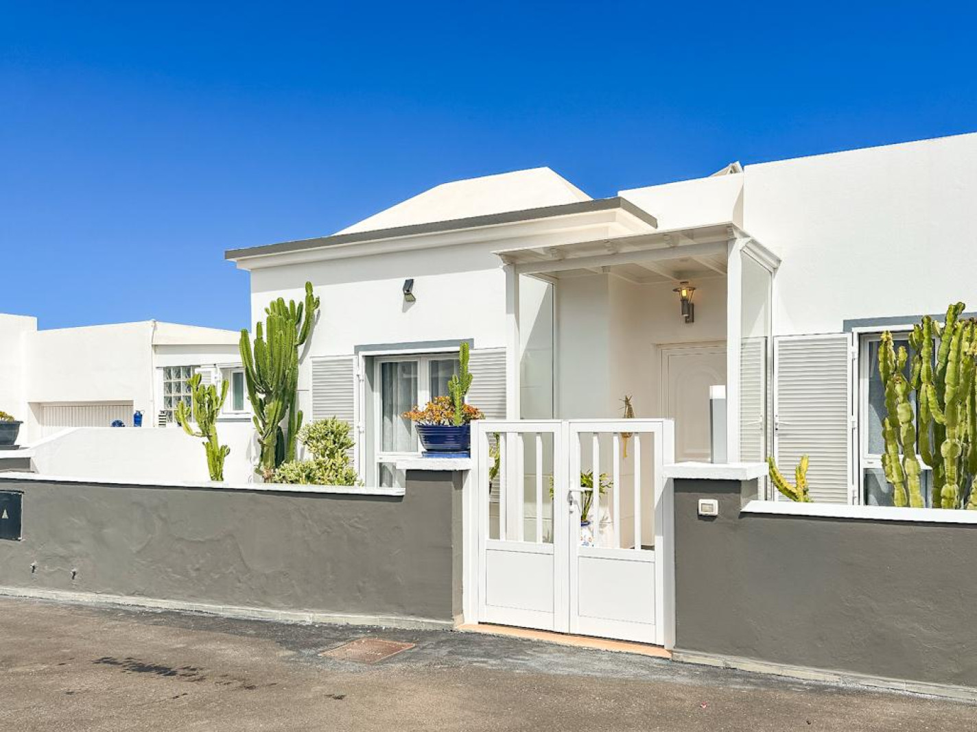 Las Calas - Costa Teguise - Roper Properties