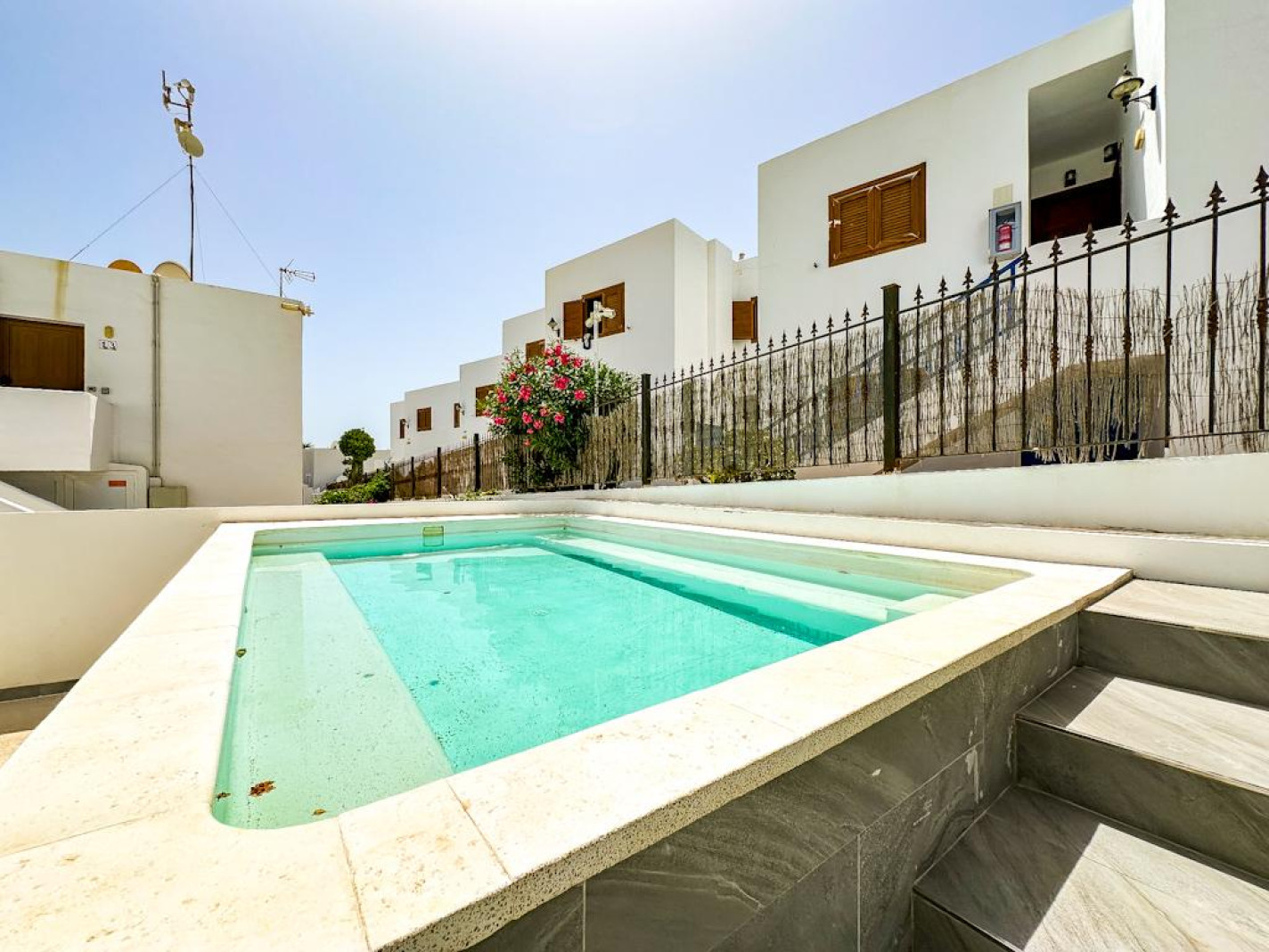 Maya - Puerto Del Carmen - Roper Properties