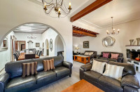 10 Bedroom  House / Villa 3