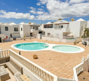 3 Bedroom  House / Villa 1