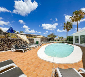 10 Bedroom  House / Villa 5