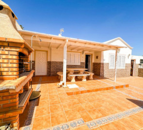 2 Bedroom  House / Villa 1